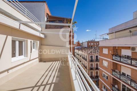 Penthouse à vendre à Madrid, Espagne, 2 chambres, 117 m2 No. 178749 - photo 2