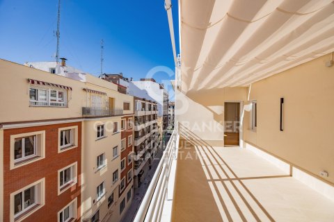 Penthouse à vendre à Madrid, Espagne, 2 chambres, 117 m2 No. 178749 - photo 4