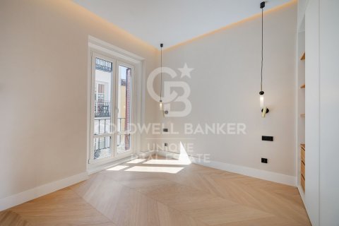 Apartment à vendre à Madrid, Espagne, 1 chambre, 54 m2 No. 178752 - photo 8