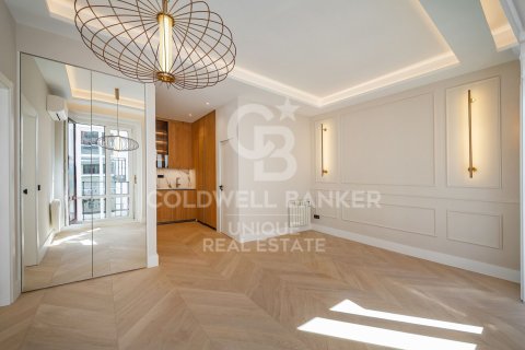 Apartment à Madrid, Espagne 1 chambre, 54 m2 No. 178752