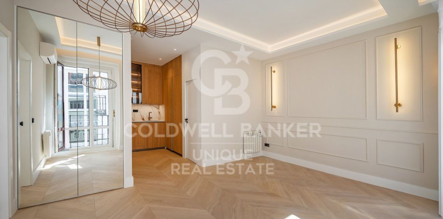 Apartment à Madrid, Espagne 1 chambre, 54 m2 No. 178752