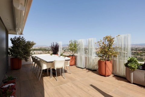 Apartment à louer à Alicante, Espagne, 100 m2 No. 165813 - photo 21