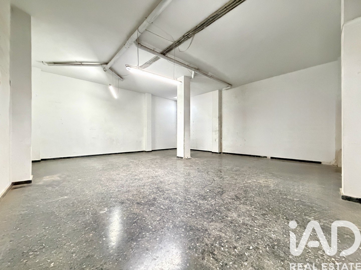 Commercial property à Cieza, Murcia, Espagne 2 chambres, 120 m2 No. 188520
