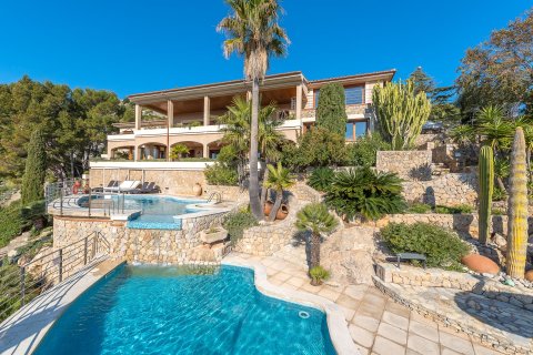 Villa till salu i Pollenca, Mallorca, Spanien 5 sovrum, 800 kvm. Nr. 146534 - foto 1