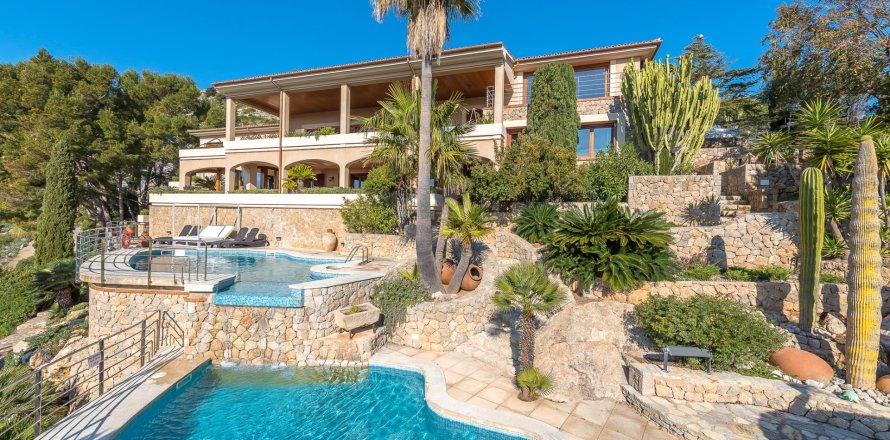 Villa i Pollenca, Mallorca, Spanien 5 sovrum, 800 kvm. Nr. 146534