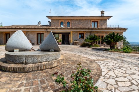 Villa for sale in Puntiro, Mallorca, Spain 5 bedrooms, 690 sq.m. No. 143788 - photo 8
