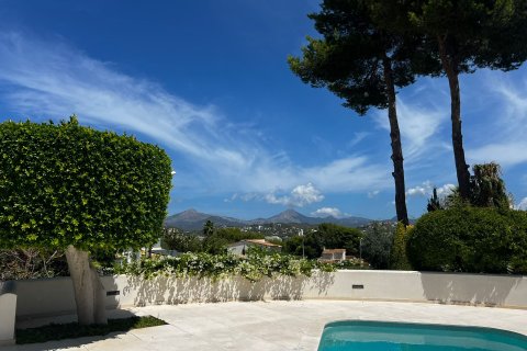 Villa for sale in Santa Ponsa, Mallorca, Spain 4 bedrooms, 290 sq.m. No. 143786 - photo 22