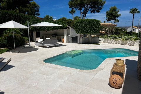Villa for sale in Santa Ponsa, Mallorca, Spain 4 bedrooms, 290 sq.m. No. 143786 - photo 3