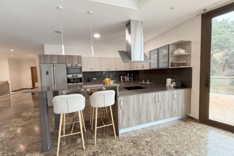 Продажа виллы в Кастель-д'Аро, Герона, Испания 5 спален, 640м2 №143782 - фото 14