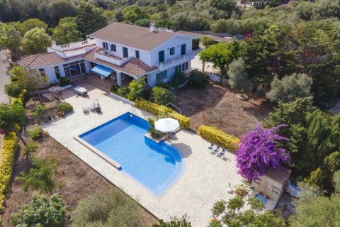 Villa zum Verkauf in Sant Lluis, Menorca, Spanien 5 Schlafzimmer, 539 m2 Nr. 149895 - Foto 2