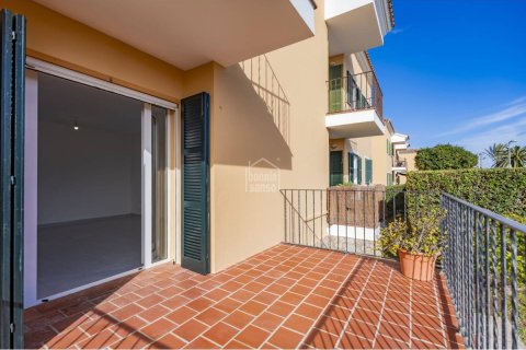 Huoneisto myytävänä Es Castell, Menorca, Espanja, 4 makuuhuonetta, 107 m2 No. 149894 - kuva 5