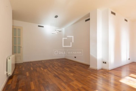 Dzīvoklis pārdošanā Sant Just Desvern, Barcelona, Spānijā 3 istabas, 137 m2 Nr. 150524 - attēls 10