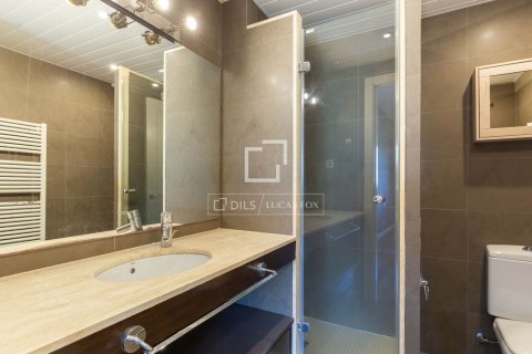 Dzīvoklis pārdošanā Sant Just Desvern, Barcelona, Spānijā 3 istabas, 137 m2 Nr. 150524 - attēls 23