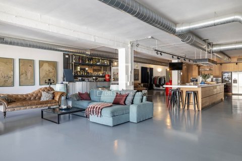 Dzīvoklis Barcelona, Spānijā 4 istabas, 398 m2 Nr. 150528