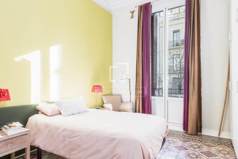 Apartament w Barcelona, Hiszpania 4 sypialnie, 137 mkw. nr 150527 – zdjęcie 13