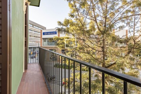 Apartament w Barcelona, Hiszpania 4 sypialnie, 137 mkw. nr 150527 – zdjęcie 11