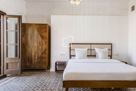 Apartment à vendre à Barcelona, Espagne, 4 chambres, 205 m2 No. 150530 - photo 17