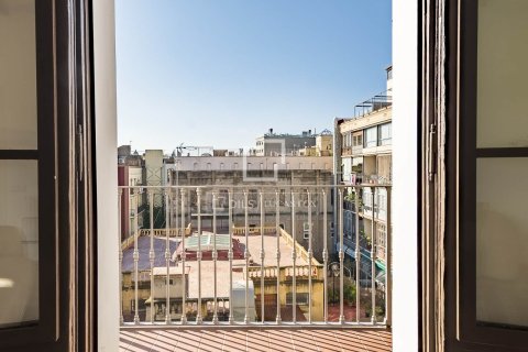 Apartment à vendre à Barcelona, Espagne, 4 chambres, 205 m2 No. 150530 - photo 3