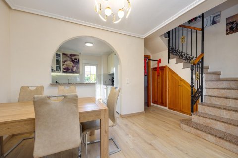 Villetta a schiera in vendita a Torrevieja, Alicante, Spagna 3 camere da letto, 91 mq. N° 155598 - foto 12