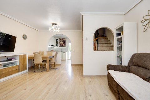 Villetta a schiera in vendita a Torrevieja, Alicante, Spagna 3 camere da letto, 91 mq. N° 155598 - foto 6