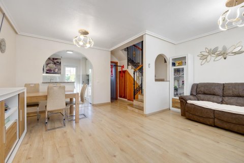 Villetta a schiera in vendita a Torrevieja, Alicante, Spagna 3 camere da letto, 91 mq. N° 155598 - foto 4