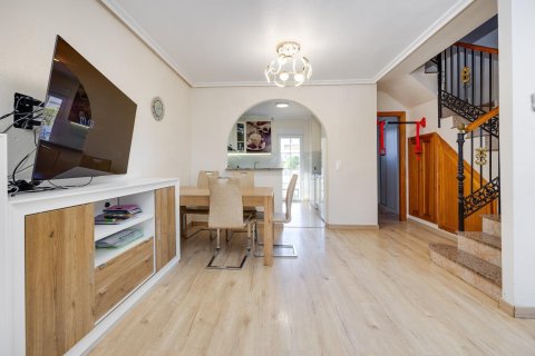 Villetta a schiera in vendita a Torrevieja, Alicante, Spagna 3 camere da letto, 91 mq. N° 155598 - foto 8