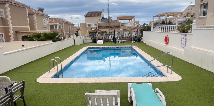 Villetta a schiera a Urbanizacion Las Filipinas, Alicante, Spagna 3 camere da letto, 81 mq. N° 155597