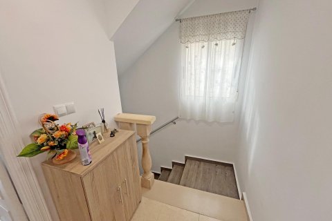 Villetta a schiera in vendita a Urbanizacion Las Filipinas, Alicante, Spagna 3 camere da letto, 81 mq. N° 155597 - foto 9