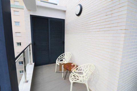 Lägenhet till salu i Guardamar del Segura, Alicante, Spanien 3 sovrum, 109 kvm. Nr. 155603 - foto 5