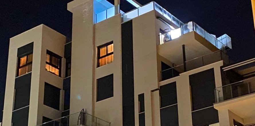 Apartment à Guardamar del Segura, Alicante, Espagne 3 chambres, 109 m2 No. 155603