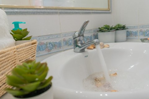 Villa for sale in Alicante, Spain 3 bedrooms, 125 sq.m. No. 145388 - photo 29