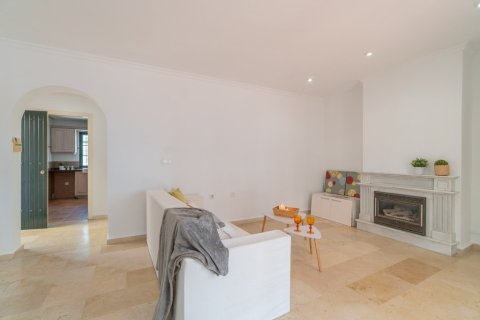 Villa for sale in Alicante, Spain 3 bedrooms, 125 sq.m. No. 145388 - photo 9