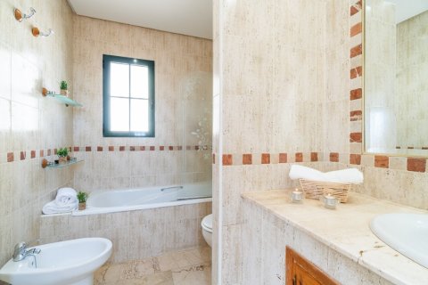 Villa for sale in Alicante, Spain 3 bedrooms, 125 sq.m. No. 145388 - photo 20