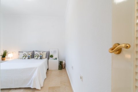 Villa for sale in Alicante, Spain 3 bedrooms, 125 sq.m. No. 145388 - photo 16