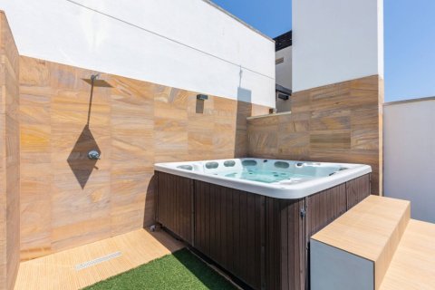 Apartament w Cabo Roig, Alicante, Hiszpania 3 sypialnie, 111 mkw. nr 145386 – zdjęcie 22