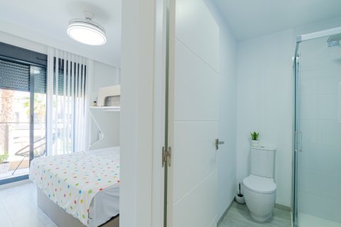 Продажа квартиры в Миль Пальмерас, Аликанте, Испания 2 спальни, 76м2 №145392 - фото 24