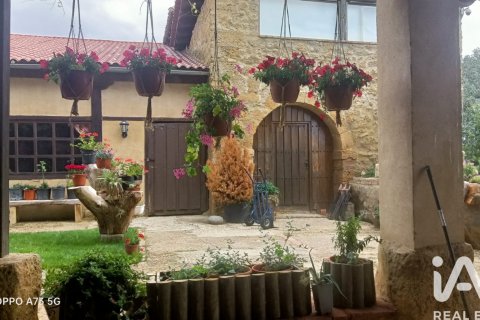 Propiedad comercial en venta en León, España 727 m2 No. 152617 - foto 3