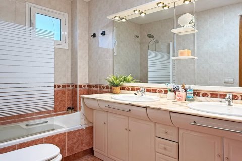 Продажа дома в Вилафранка-дель-Пенедес, Барселона, Испания 5 спален, 256м2 №152616 - фото 20