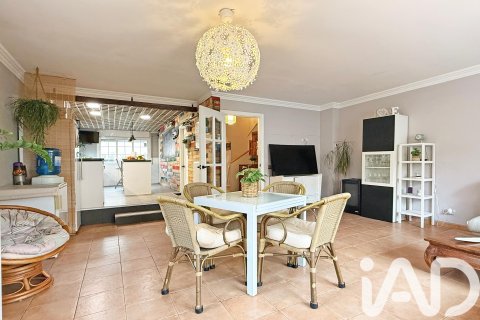 Продажа дома в Вилафранка-дель-Пенедес, Барселона, Испания 5 спален, 256м2 №152616 - фото 2