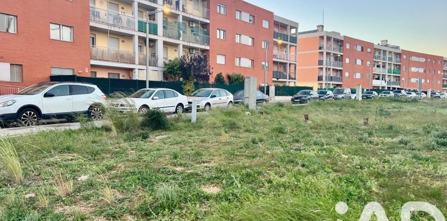 Terreno a Amposta, Tarragona, Spagna 855 mq. N° 152621