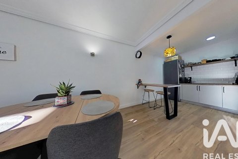 Radhus till salu i El Campello, Alicante, Spanien 3 sovrum, 125 kvm. Nr. 152620 - foto 2