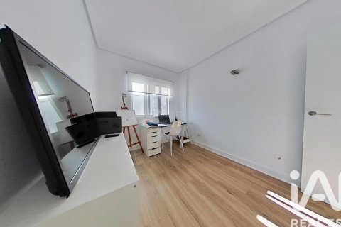 Radhus till salu i El Campello, Alicante, Spanien 3 sovrum, 125 kvm. Nr. 152620 - foto 13