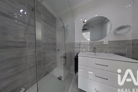 Radhus till salu i El Campello, Alicante, Spanien 3 sovrum, 125 kvm. Nr. 152620 - foto 23