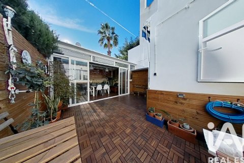 Radhus till salu i El Campello, Alicante, Spanien 3 sovrum, 125 kvm. Nr. 152620 - foto 7