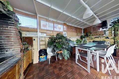 Radhus till salu i El Campello, Alicante, Spanien 3 sovrum, 125 kvm. Nr. 152620 - foto 9