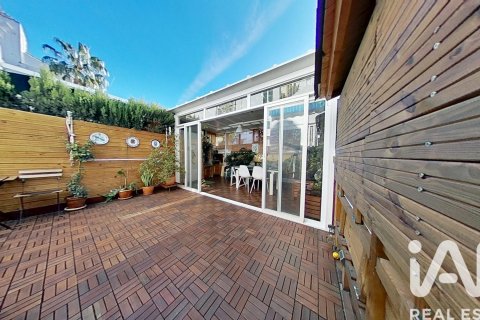 Radhus till salu i El Campello, Alicante, Spanien 3 sovrum, 125 kvm. Nr. 152620 - foto 25