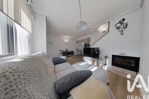 Radhus till salu i El Campello, Alicante, Spanien 3 sovrum, 125 kvm. Nr. 152620 - foto 16