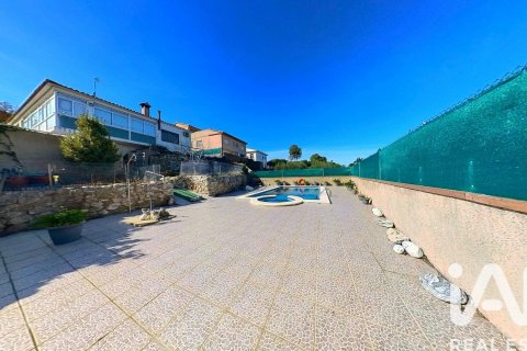 Casa in vendita a Creixell, Tarragona, Spagna 4 camere da letto, 231 mq. N° 173148 - foto 3