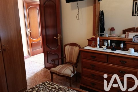 Apartment for sale in Naron, A Coruna, Spain 7 bedrooms, 744 sq.m. No. 173142 - photo 18