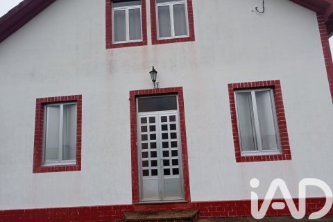 Apartment for sale in Naron, A Coruna, Spain 7 bedrooms, 744 sq.m. No. 173142 - photo 2